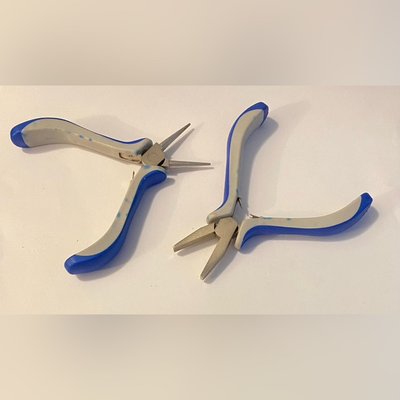 Jewelry making pliers - Picture 2 of 2